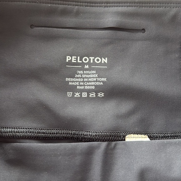 Peloton bike shorts size M, gently worn - Picture 3 of 3